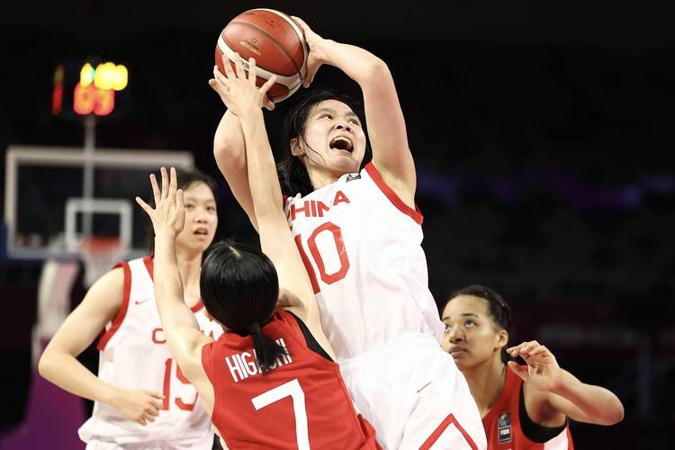 中国男篮燃情两连胜，力克强敌——记对阵中国台北队之战的精彩瞬间与胜利荣耀！